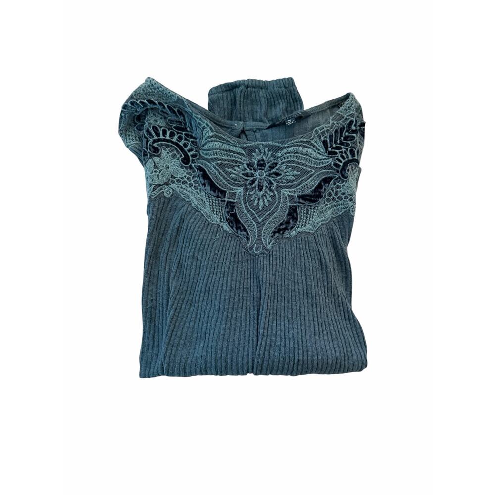 Lucky Brand Women’s Medium Teal Embroidered Lace Velvet Boho Long Sleeve Top - Picture 2 of 5